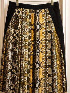 Per Se by Carlisle Snake Print Pleated Skirt | Black Trim | Size 4 | Career Chic
